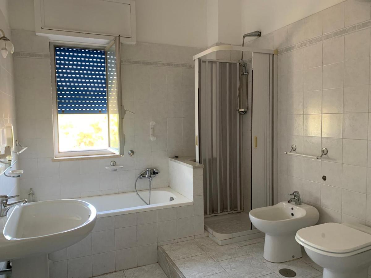 Palazzo Lamanna Taranto Esterno foto